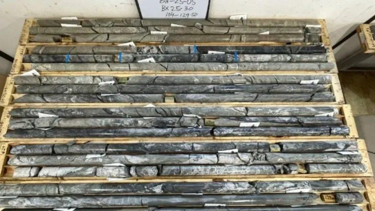 Antimony Resources meldet bis zu 11,41 % Antimon und erweitert Bald Hill um neue Zielzone