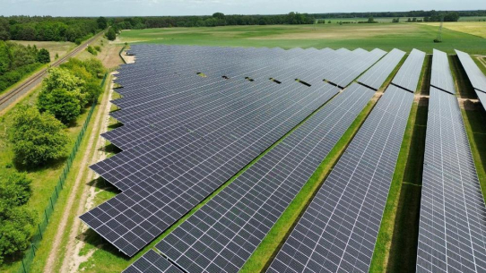 ABO Energy einigt sich mit Finanzierungspartnern auf Verlängerung der Stillhaltevereinbarung und Fortsetzung des Sanierungskurses