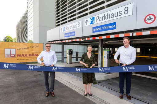 Firmengruppe Max Bögl und Flughafen München eröffnen das neue Parkhaus P8