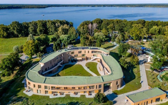 ICONIC AWARD 2026 für das 360° - teamgeist Fusion House am Wolziger See ausgezeichnet