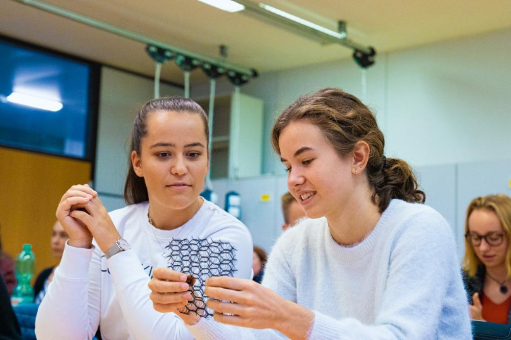 Lernen wie Künstliche Intelligenz funktioniert: Coaching4future wieder in Weissach