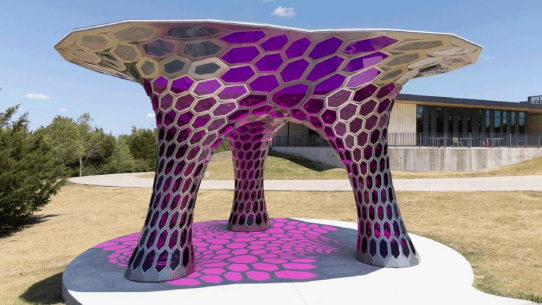 Polycarbonat für skulpturale Überdachung in  Singing Hills
