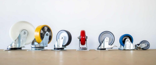 Räder für Lean Production: Wie die richtige Rollenauswahl Materialfluss und Ergonomie verbessert