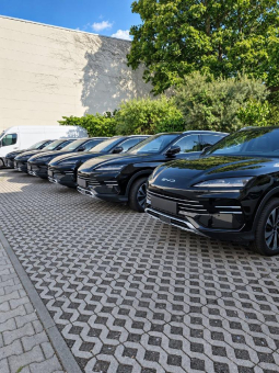 Chinesische Automarken zwischen Neugier und Skepsis: CITY-CAR Autovermietung nimmt BYD SEAL U DM-i in die Mietflotte auf