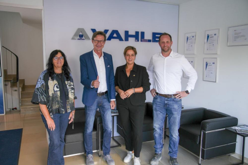 Austausch über Industriestandort NRW: Wirtschaftsministerin Mona Neubaur besucht VAHLE