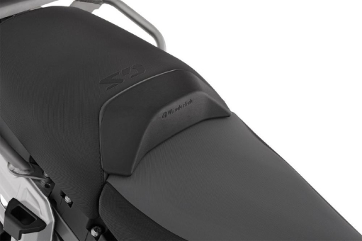 2-in-1 Upgrade für die Original-BMW-Sitze: Wunderlich Rückenstütze für die BMW R 1300 GS Adventure